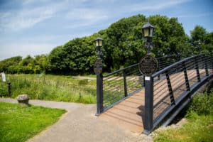 Alan Place, Glin