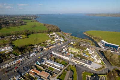 Glin Town